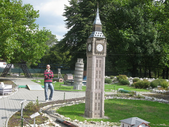 Na 10m som ja, Eifellovka, Big Ben a šikmá veža z Pisi